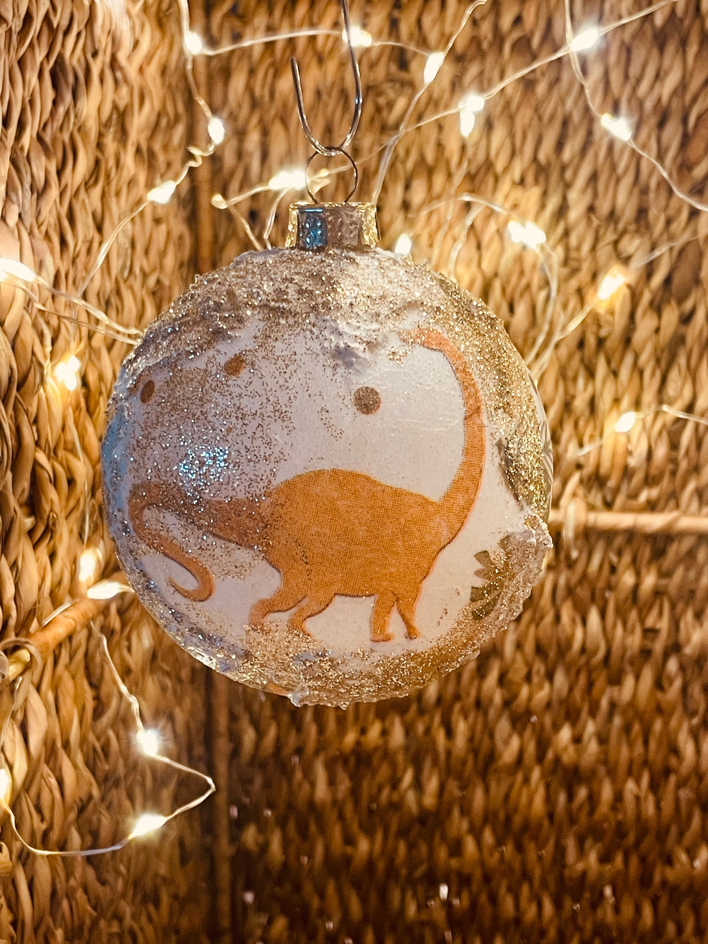 Dino Gold Kugel 8 cm